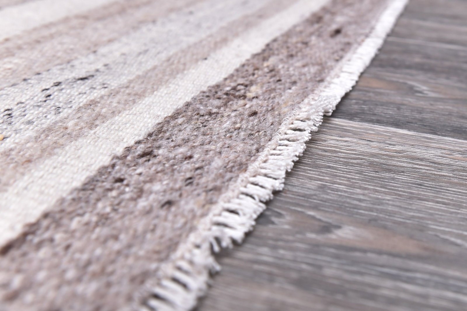 2'5'' x 4'8'' Turkish Handmade Kilim Rug - 245085 - 14