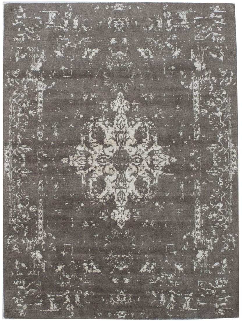 Brown Transitional 6X8 Modern Rug: Title: Brown Transitional 6X8 Modern Rug Description:Hand Knotted new rug made with vegetable dyes (fine wool pile and cotton foundation), exceptional knot count, and appealing ancient designs. This O