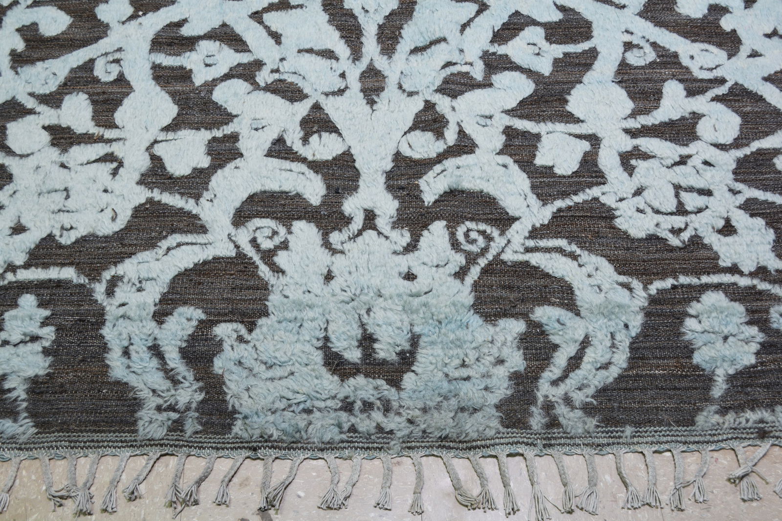 PAKISTANI HAND KNOTTED WOOL RUG - 4