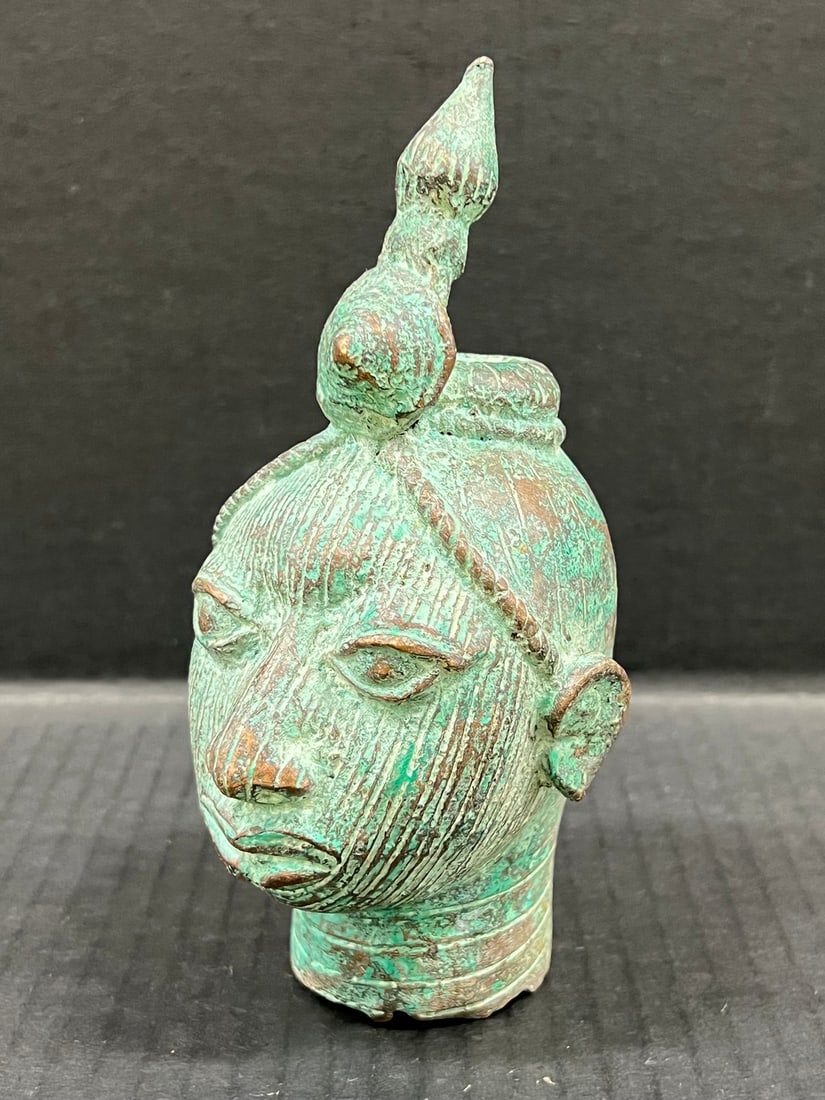 Benin Bronze Head Sculpture - 4