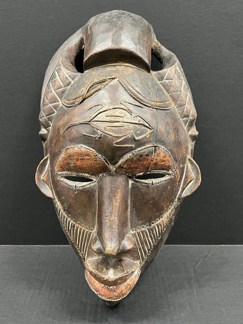 Tikar Mask (1 of 8)