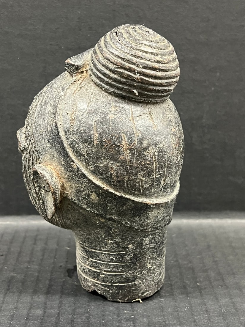 Benin Bronze Head Sculpture - 4