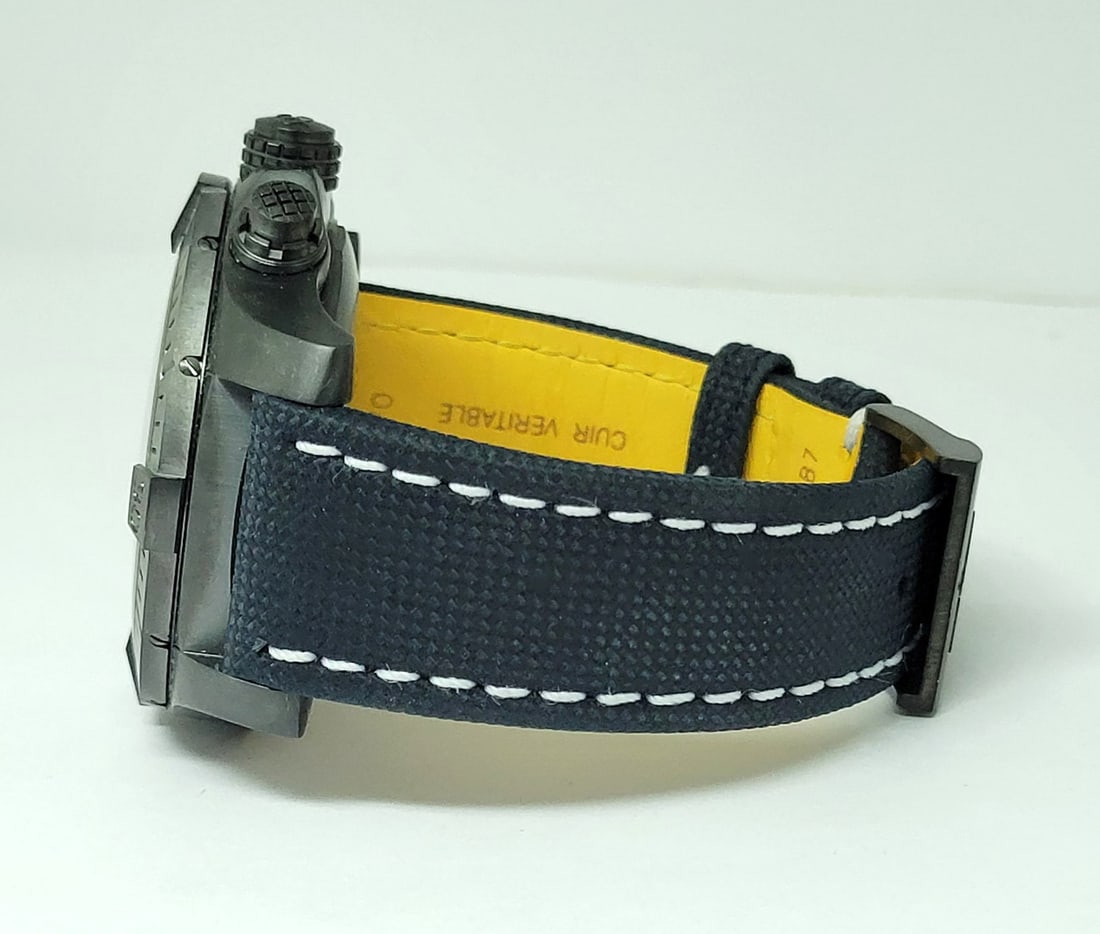 Mens BREITLING Super Avenger Black Night Mission Men's Watch V13375* EXLNT - 5