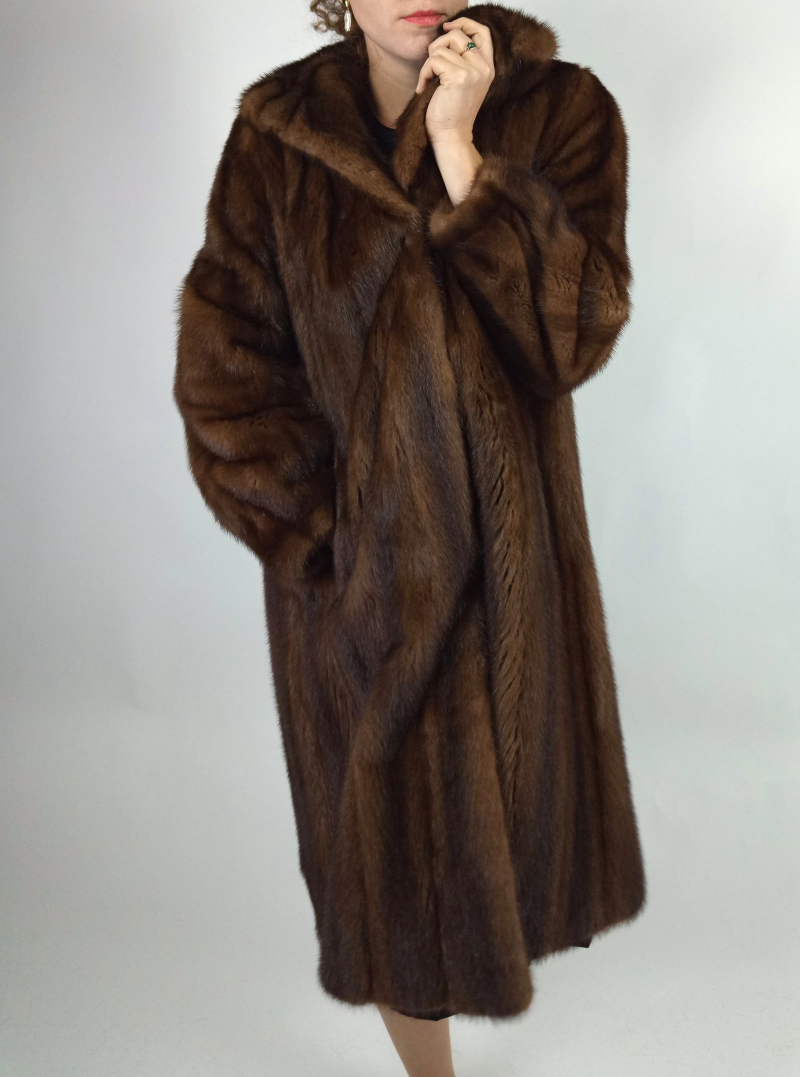 SAGA BROWN MINK FUR COAT EU: L ; US: 14 - 10