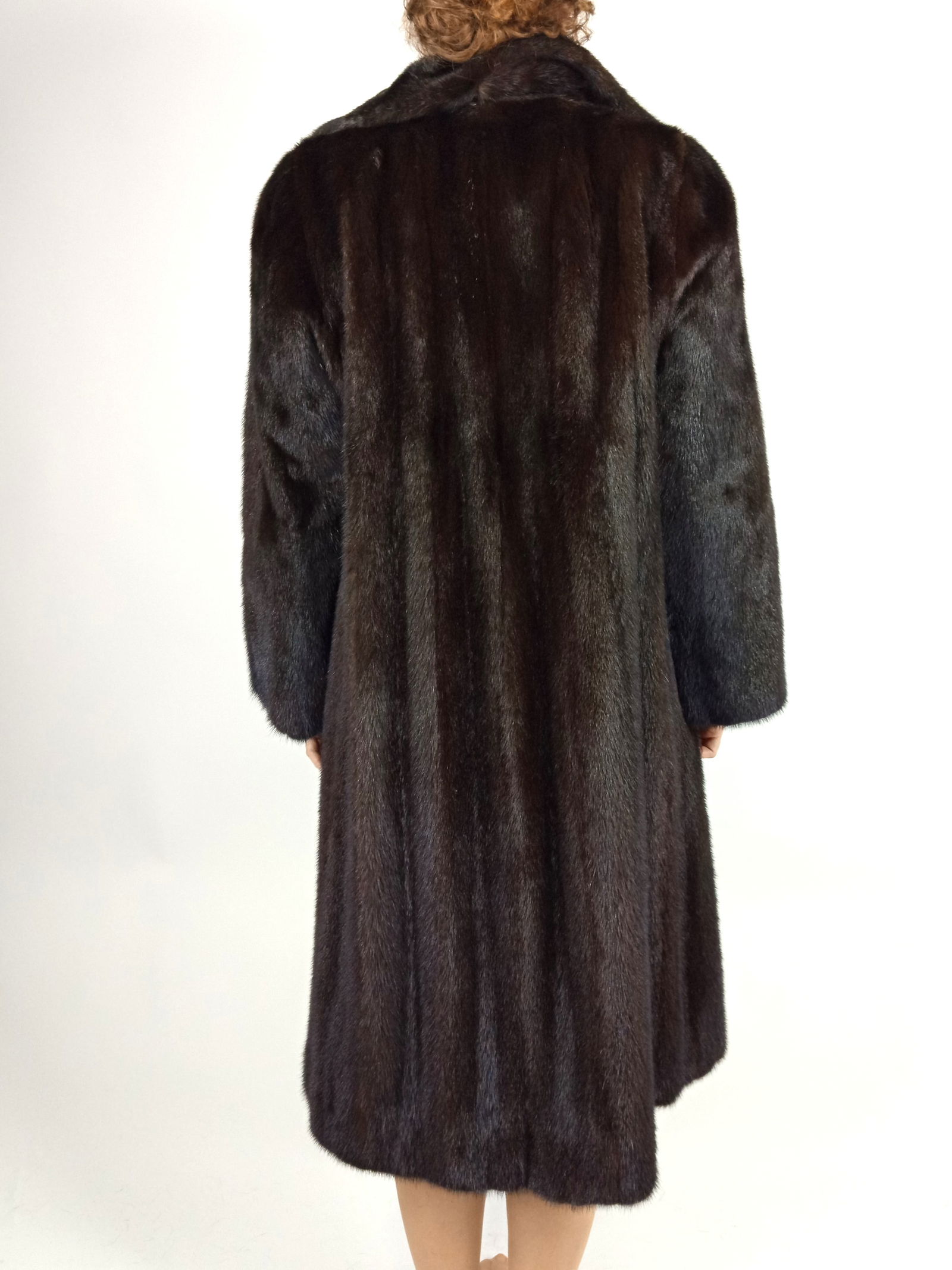 SAGA MAHOGNAY MINK FUR COAT EU: L; US: 16 - 3