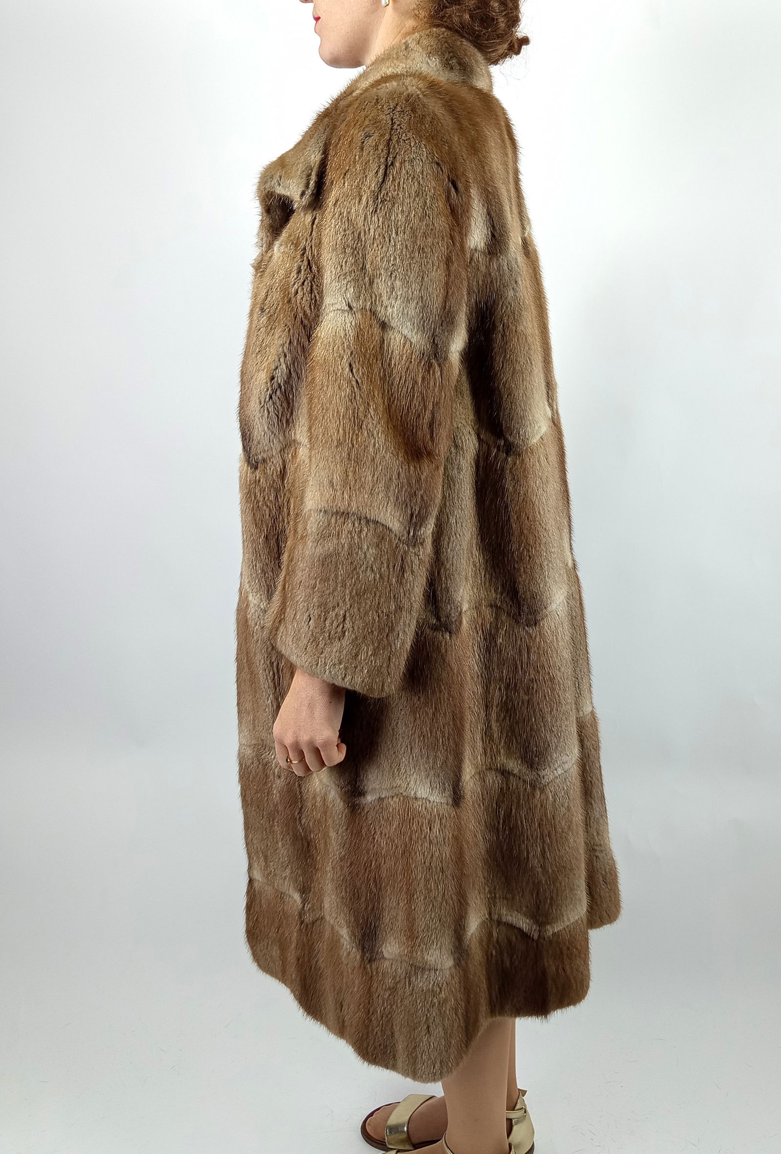 LONG MUSKRAT FUR COAT EU: L ; US: 16 - 7