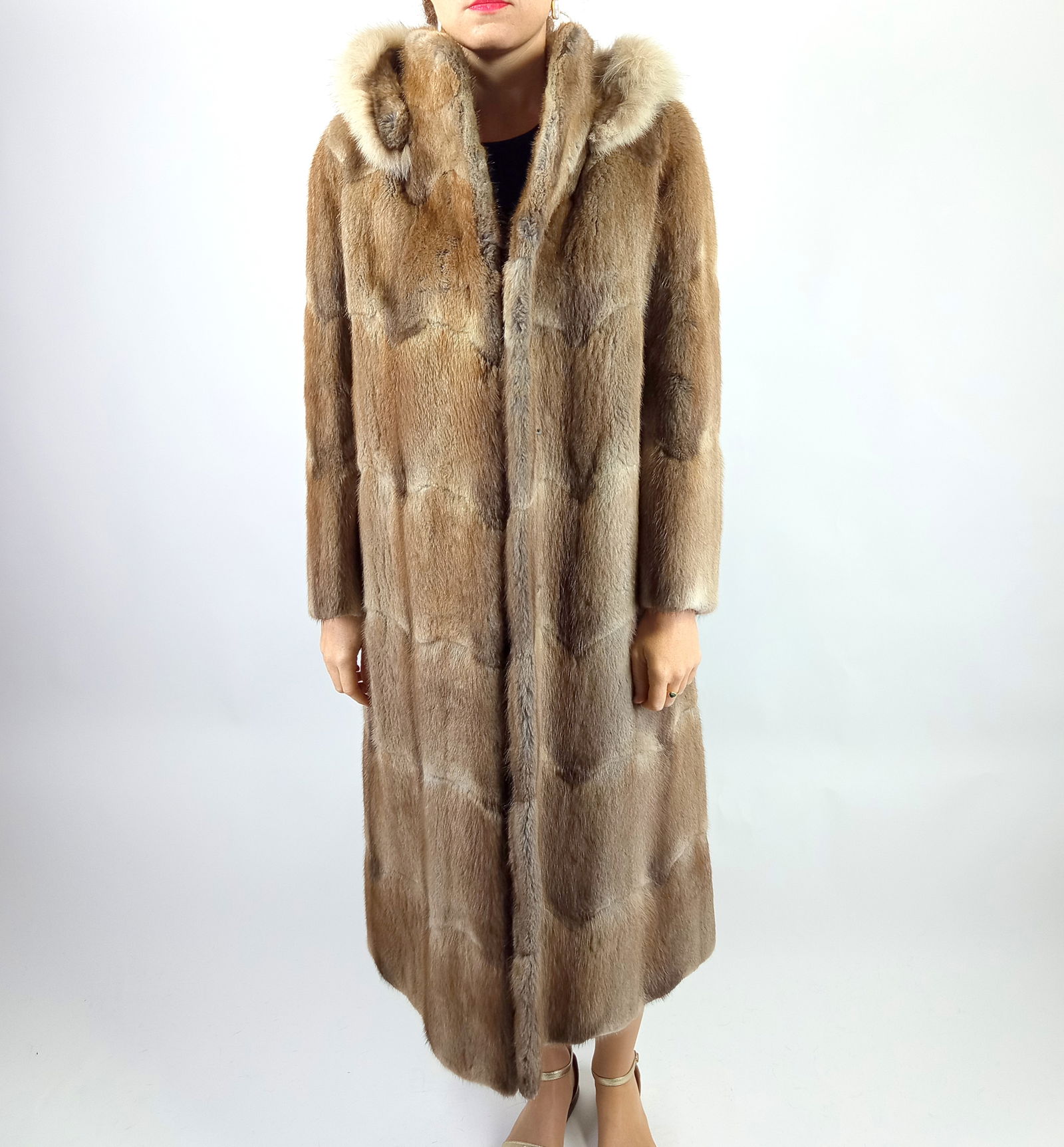 LONG MUSKRAT FUR COAT EU: XL ; US: 18 - 4