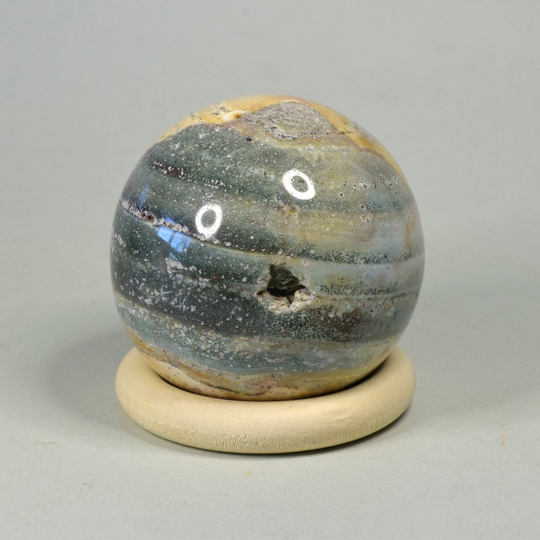 5.8 cm Polished Ocean Jasper sphere - 3