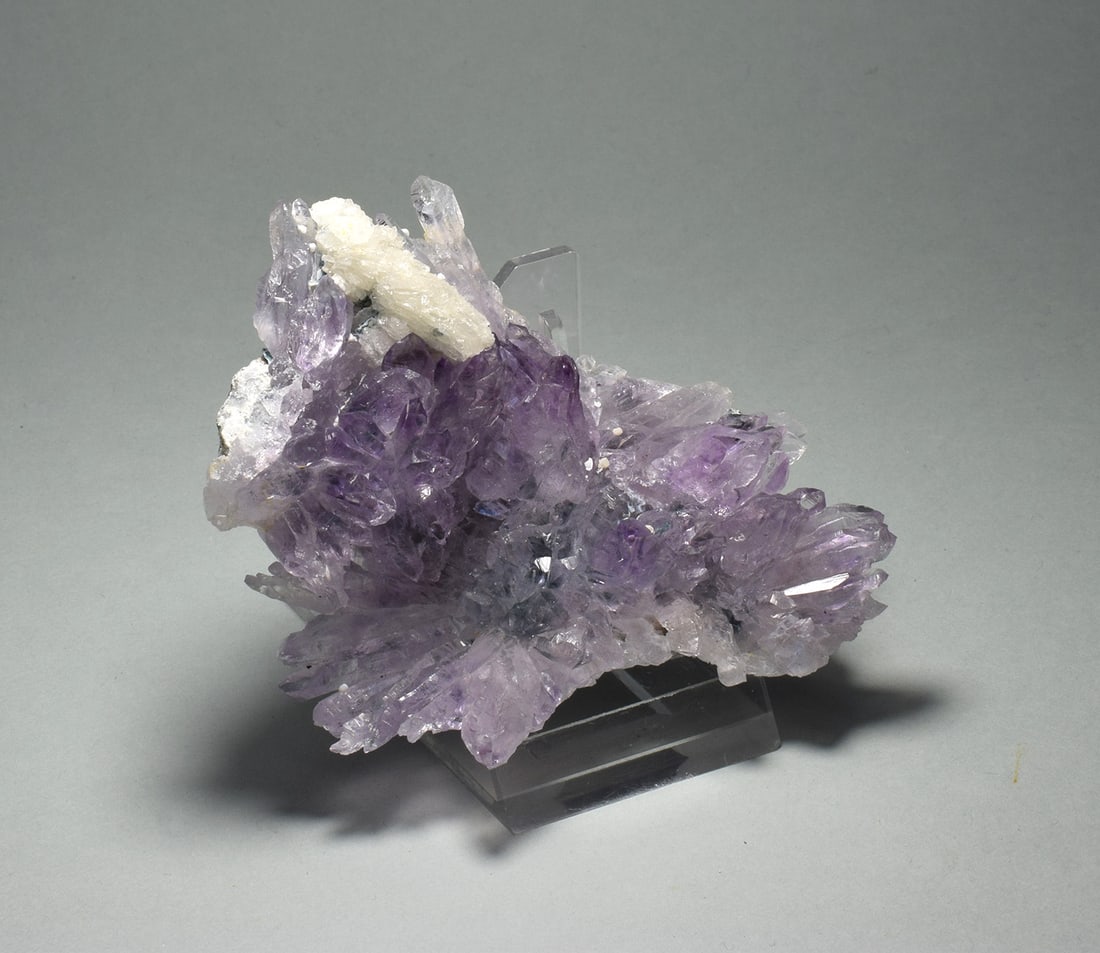 Flower of Amethyst crystals - 3