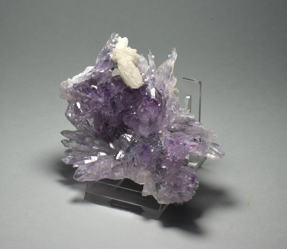 Flower of Amethyst crystals - 4