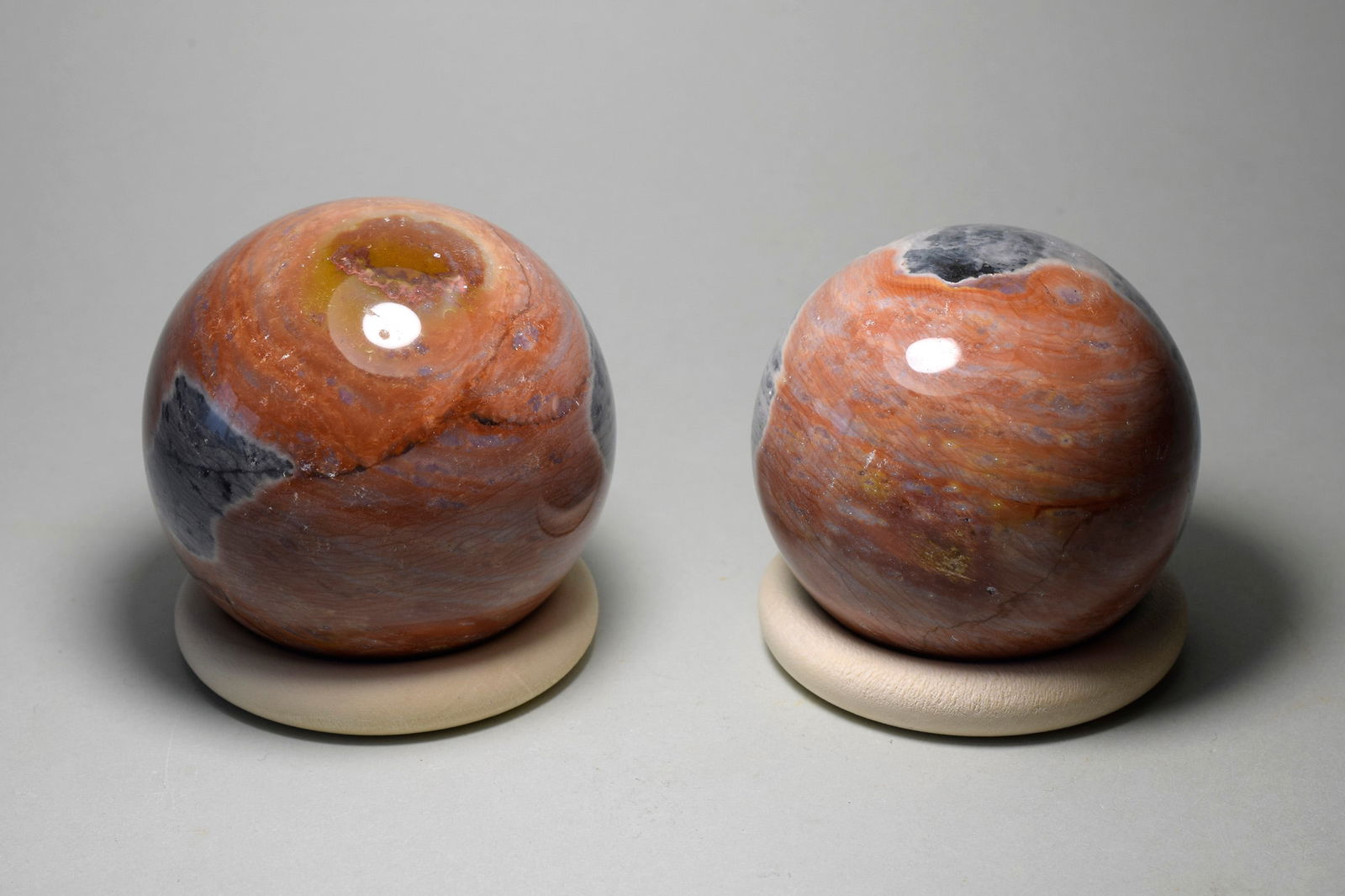 Duo of Polished Ocean Jasper spheres - 3