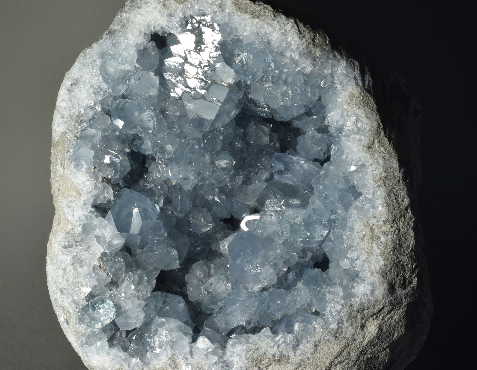 Superb Celestite geode - 5