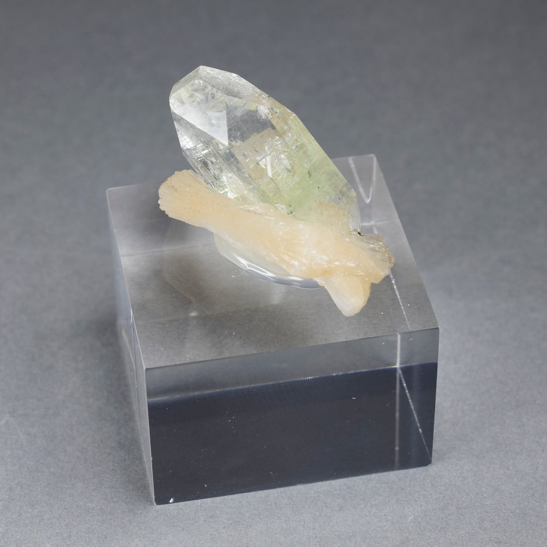 Fine Apophyllite on stilbite - 4