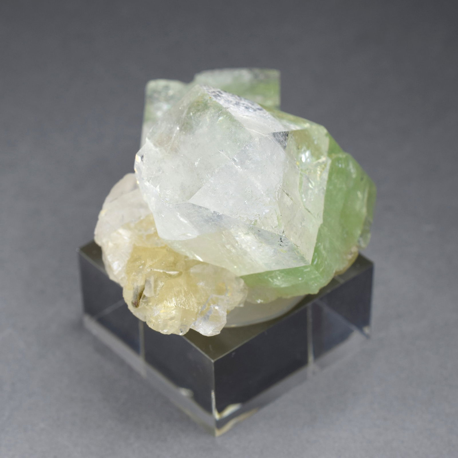 Fine Apophyllite and calcite - 6