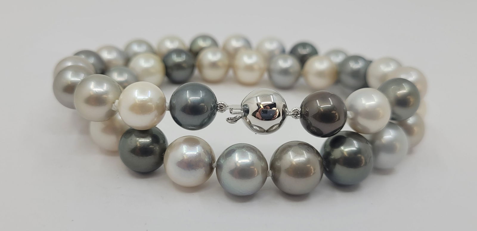Necklace PSL Certified Tahitian Pearls - 10.0x12.2mm - 18