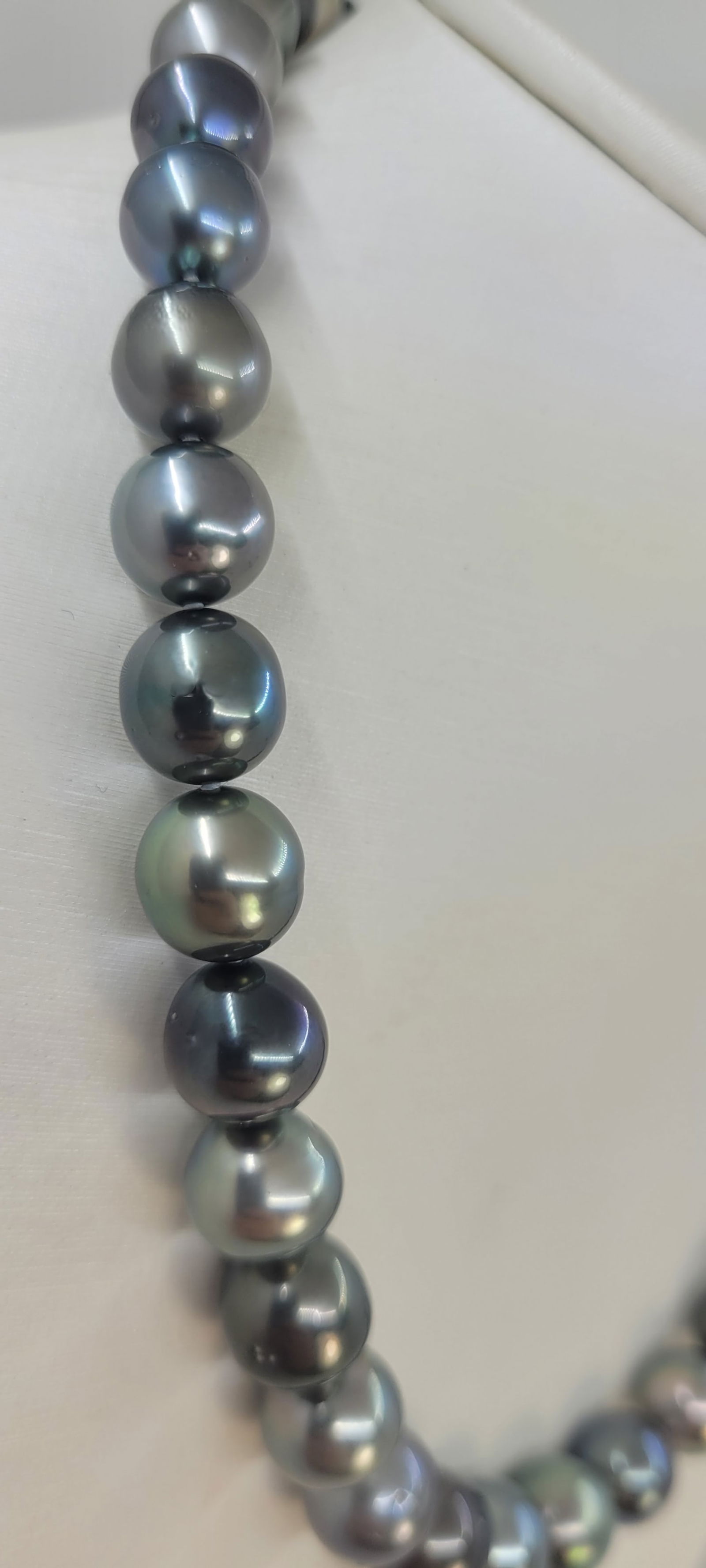 Necklace PSL Certified Tahitian Pearls - 9.0x11.2mm - 4