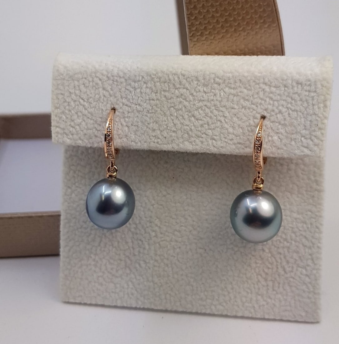 Earrings - 14 kt. Rose gold - 0.09ct. tw. - 10x11mm Tahitian Pearls - 6