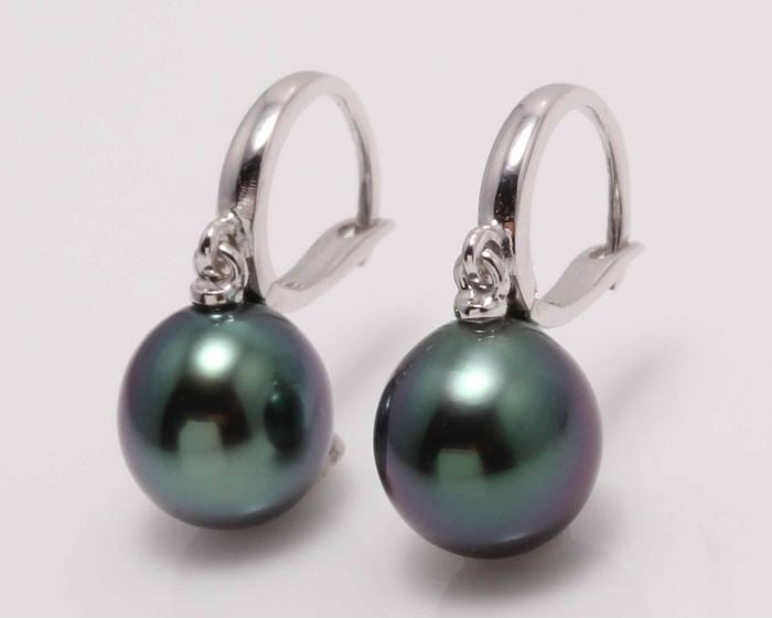 14 kt. White Gold - 9x10mm Tahitian Pearl Drops - Earrings: Title: 14 kt. White Gold - 9x10mm Tahitian Pearl Drops - Earrings Description: Emerging from the tropical lagoons of French Polynesia, these Tahitian pearls have been hand selected for their natural b