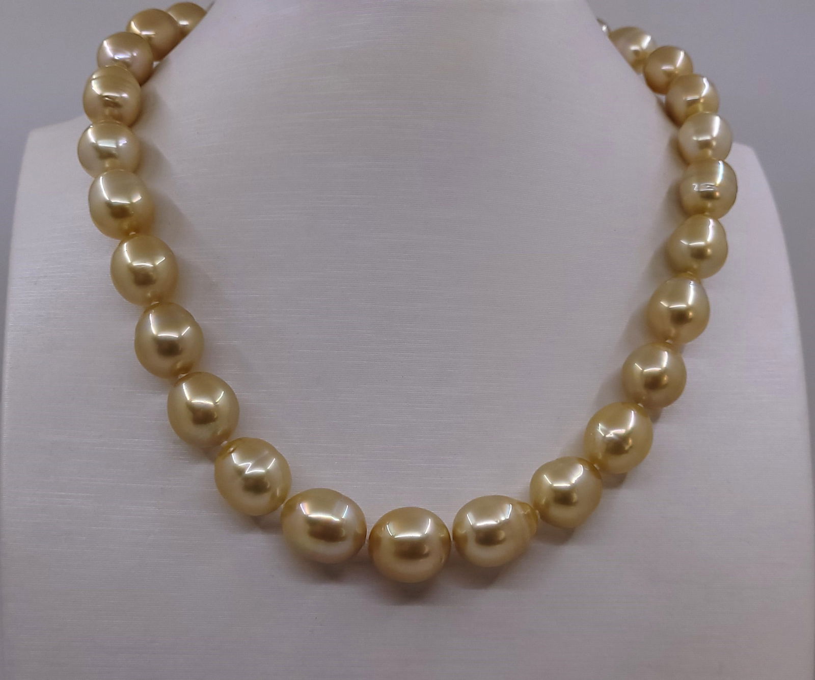 Necklace PSL Certified Deep Golden South Sea Pearls - 10.0x12.5mm - 2