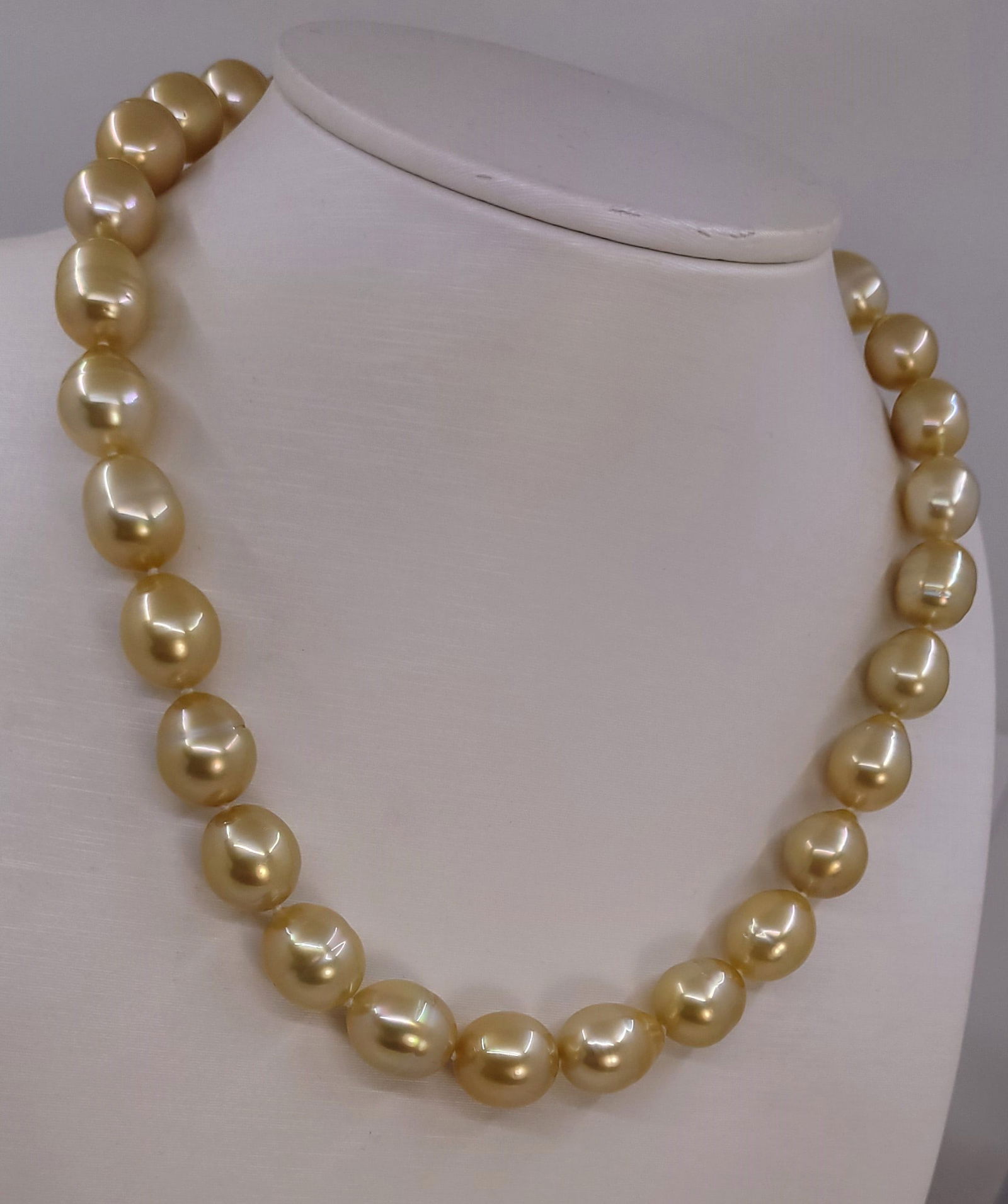 Necklace PSL Certified Deep Golden South Sea Pearls - 10.0x12.5mm - 3