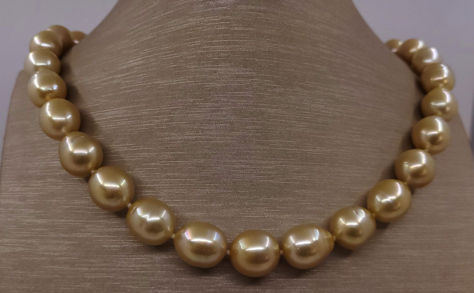 Necklace PSL Certified Deep Golden South Sea Pearls - 10.0x12.5mm - 4
