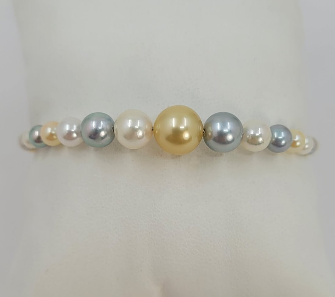 Bracelet - 18 kt. Yellow gold - 4x9mm Akoya Pearls - 3