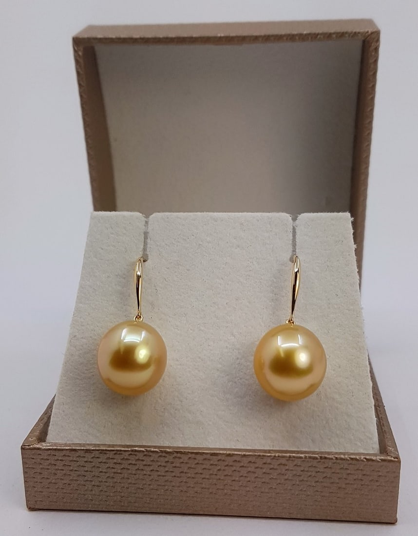 Earrings - 14 kt. Yellow gold - 11x12mm South Sea Pearls - 3