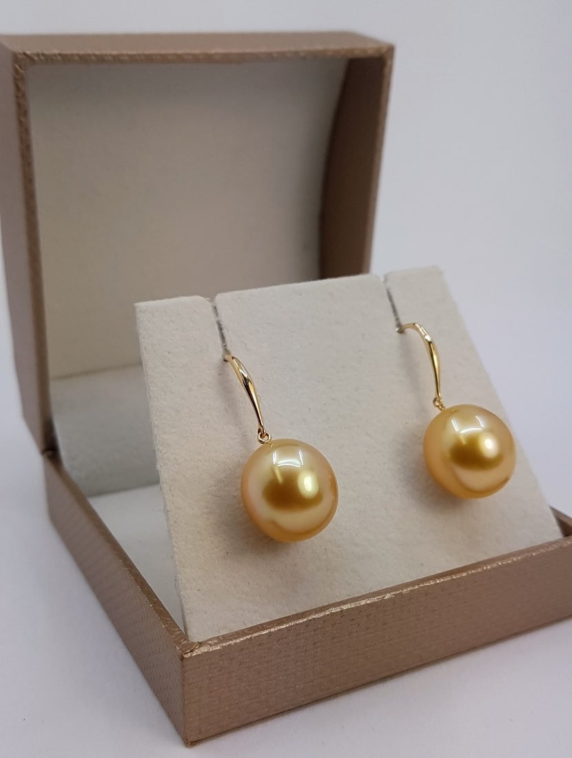 Earrings - 14 kt. Yellow gold - 11x12mm South Sea Pearls - 4