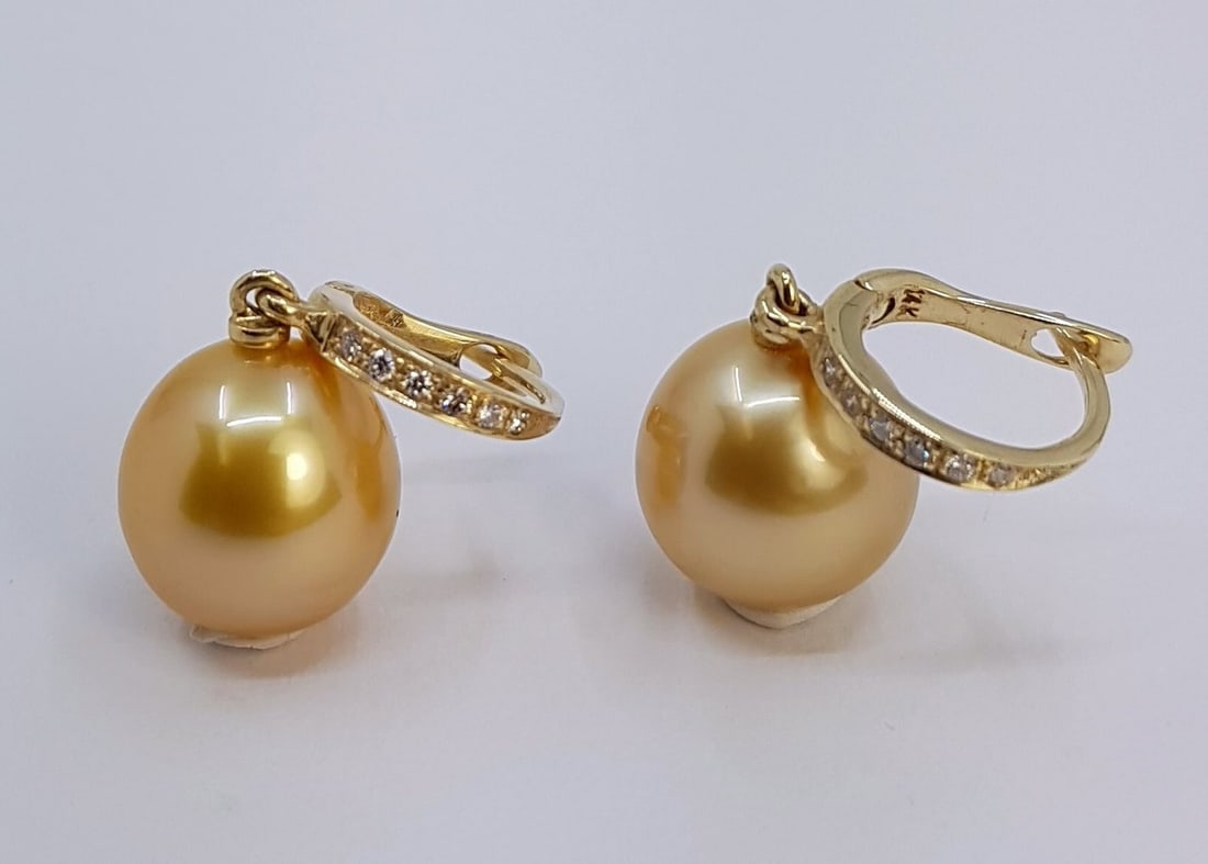 Earrings - 14 kt. Yellow gold - 0.09ct. tw. - 10x11mm - 3