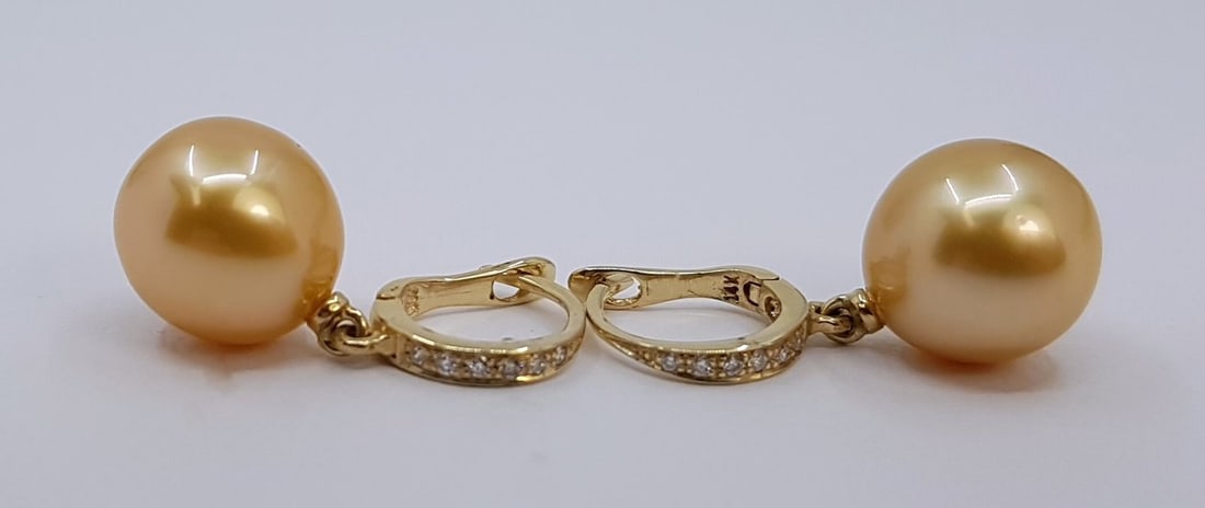 Earrings - 14 kt. Yellow gold - 0.09ct. tw. - 10x11mm - 6