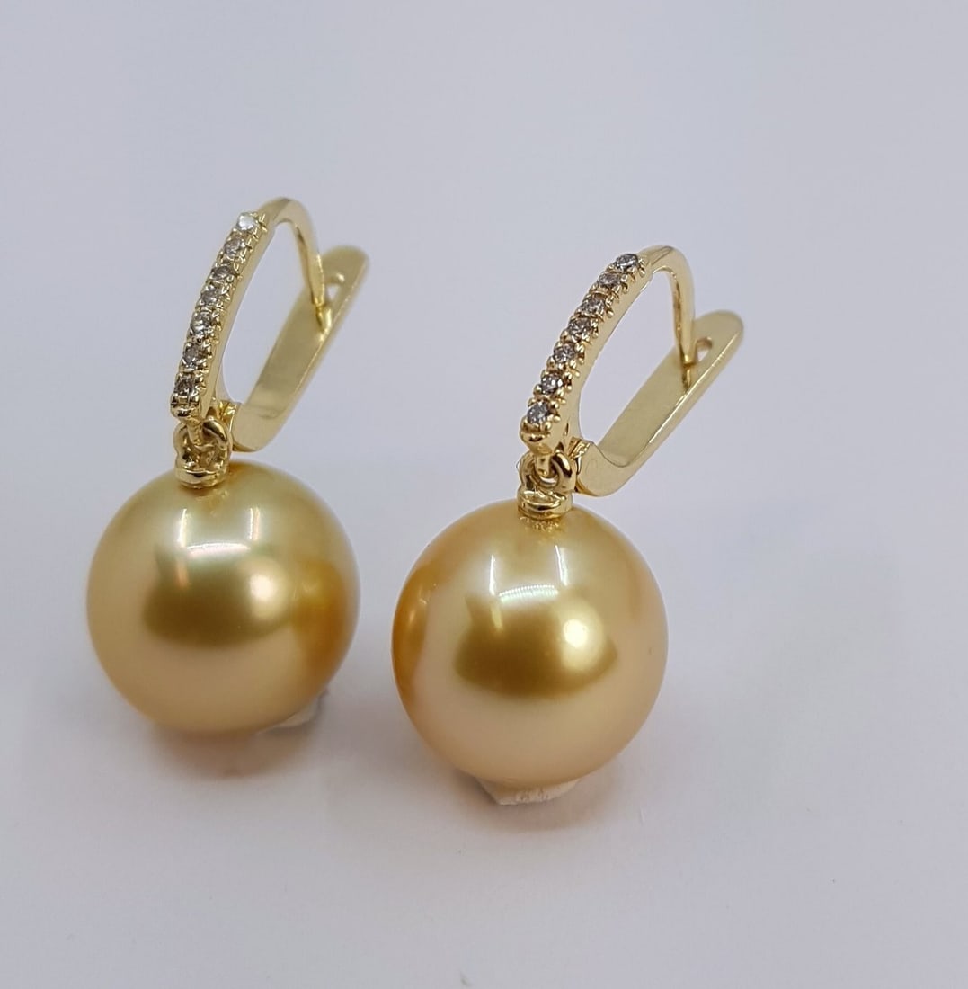 Earrings - 14 kt. Yellow gold - 0.11ct. tw. - 11x12mm - 3