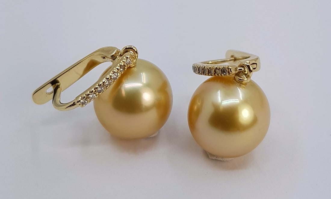 Earrings - 14 kt. Yellow gold - 0.11ct. tw. - 11x12mm - 4