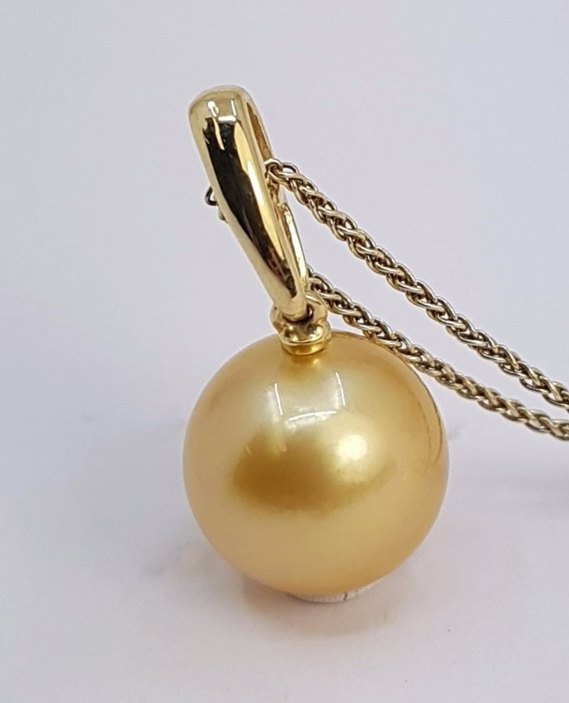 Necklace with pendant - 14 kt. Yellow gold - 11x12mm South Sea Pearl - 7