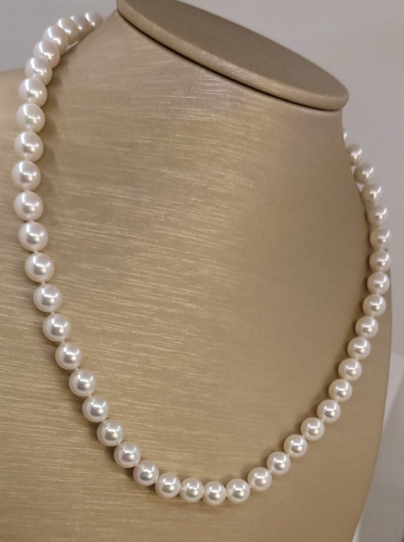 Necklace ALGT Certified Akoya Pearls - 6.6x7.4mm - 4