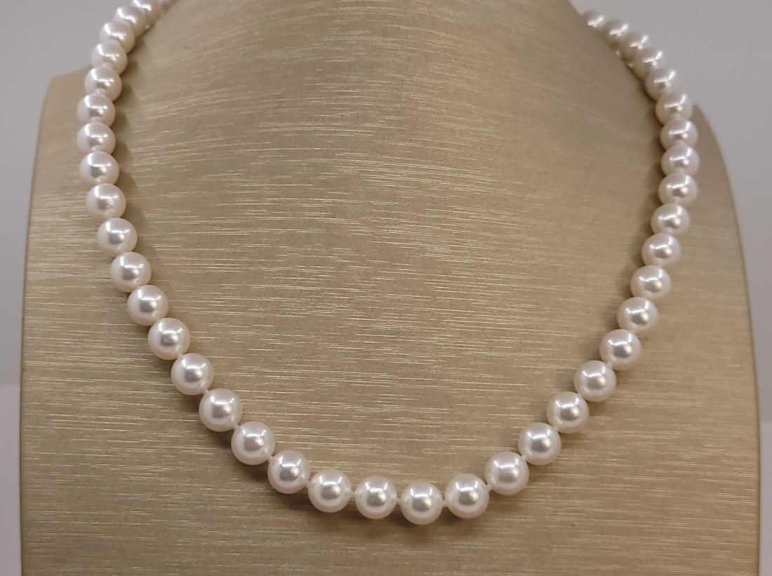 Necklace ALGT Certified Akoya Pearls - 6.6x7.4mm - 6
