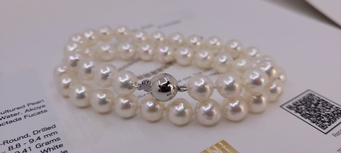 ALGT Certified Akoya Pearls - 8.9x9.4mm - 17