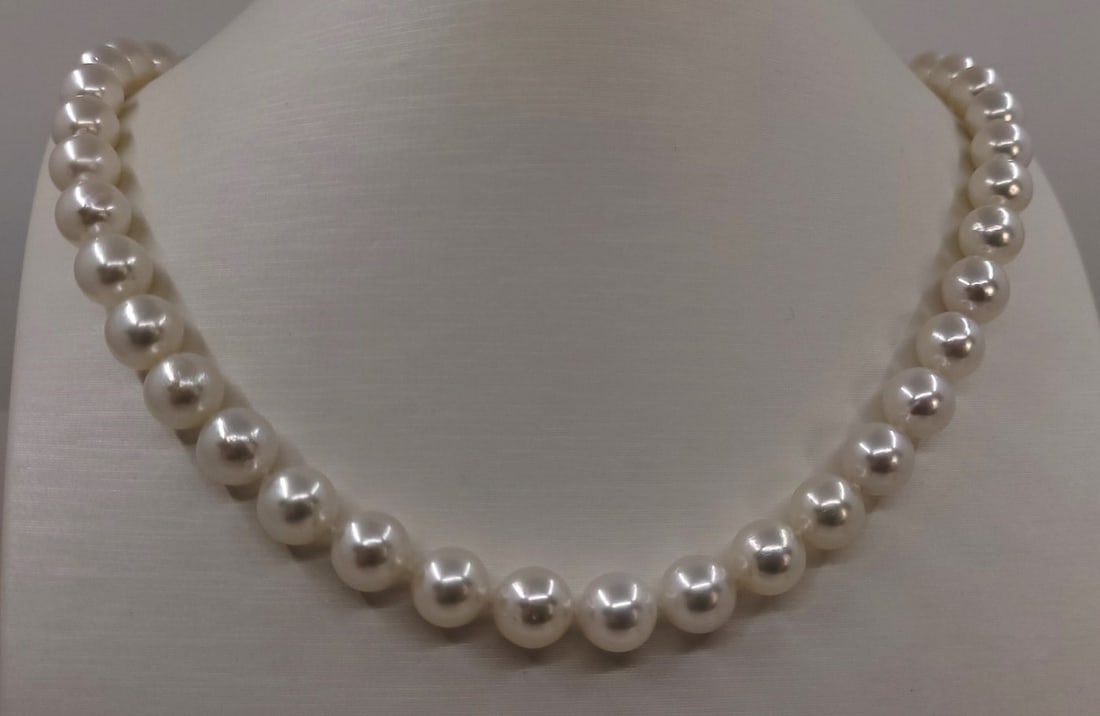 ALGT Certified Akoya Pearls - 8.9x9.4mm - 2