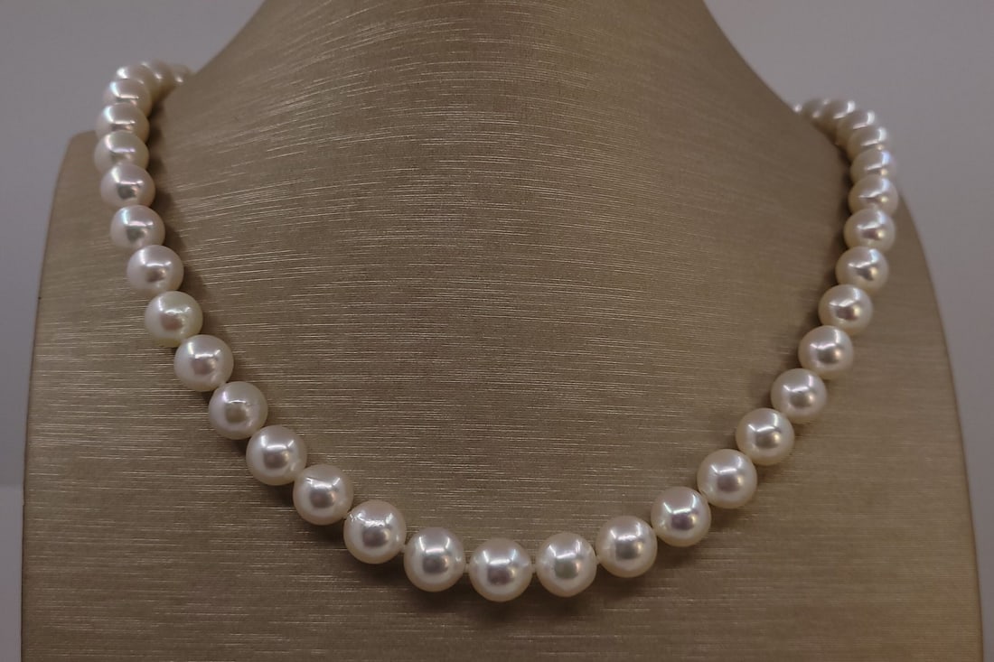 Necklace 8x8.5mm Bright Akoya pearls - 4