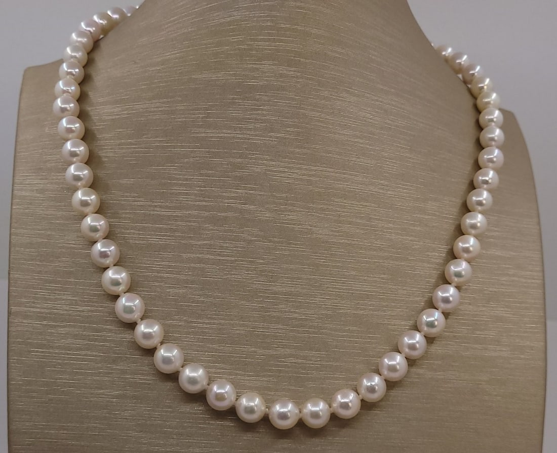 Necklace - 7x7.5mm Akoya Pearls - 7