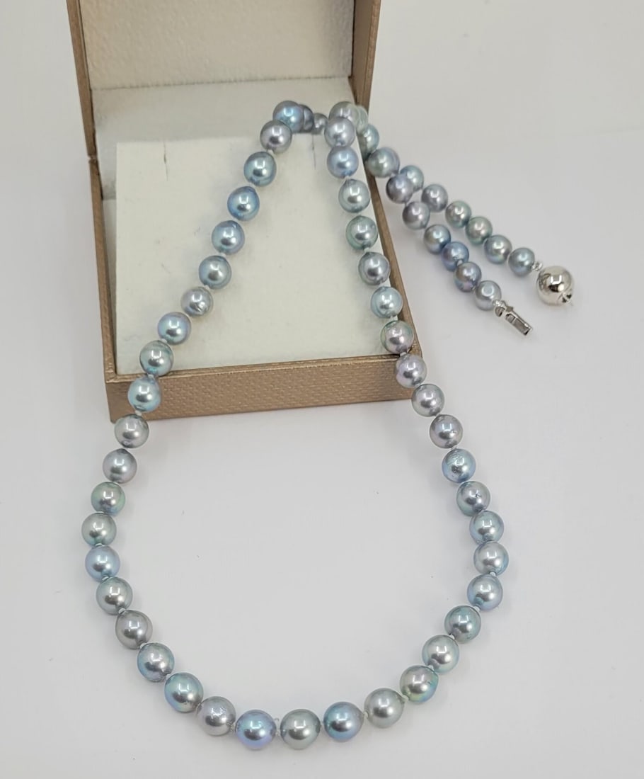 Necklace 6x6.5mm Silvery Akoya Pearls - 6