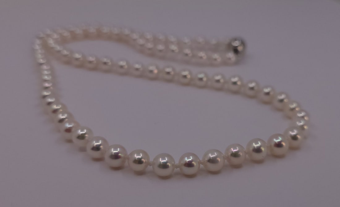 Necklace 5x5.5mm Bright Akoya pearls - 9