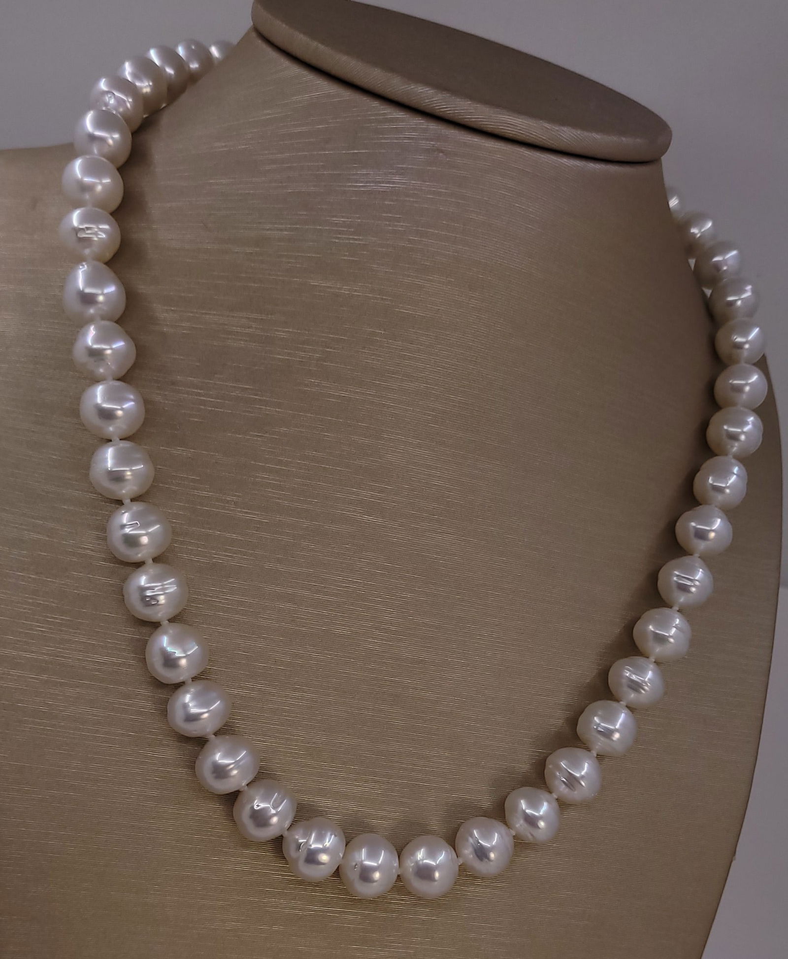 Necklace PSL Certified Australian South Sea Pearls - 9.0x11.2mm - 2