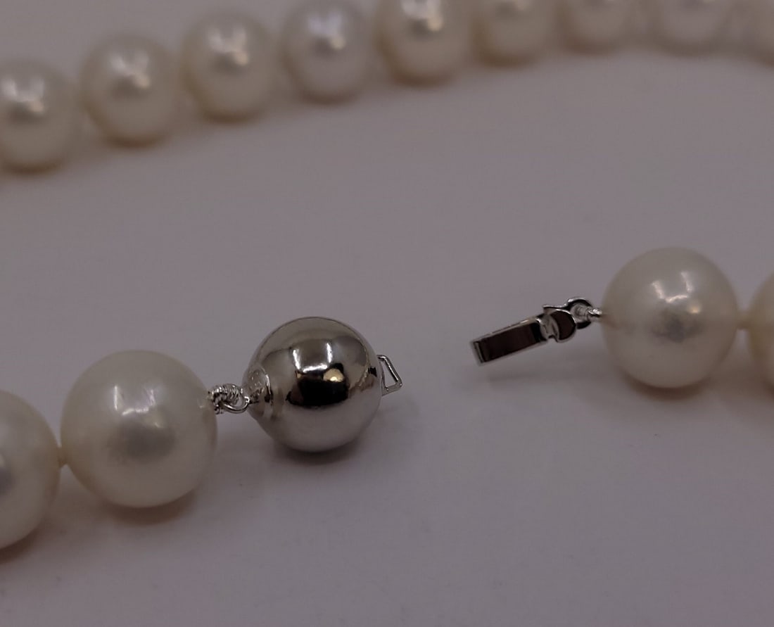 Necklace 11x13mm Round White Edison Pearls - 12