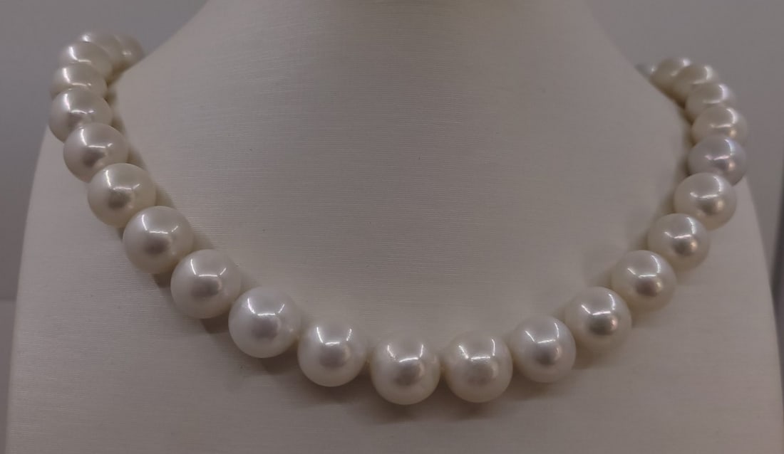 Necklace 11x13mm Round White Edison Pearls - 5