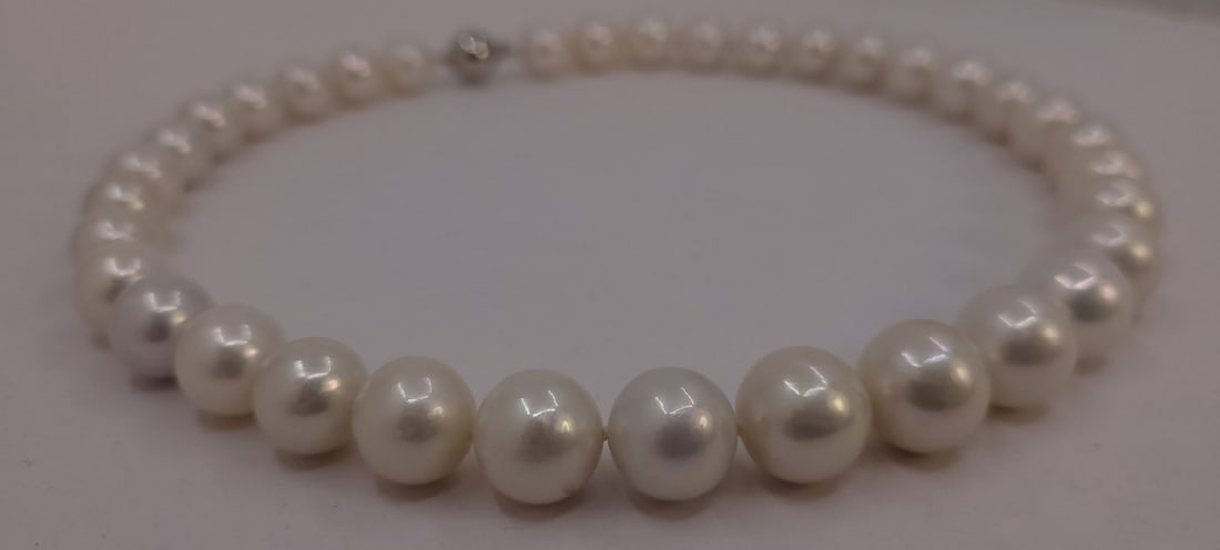 Necklace 11x13mm Round White Edison Pearls - 9