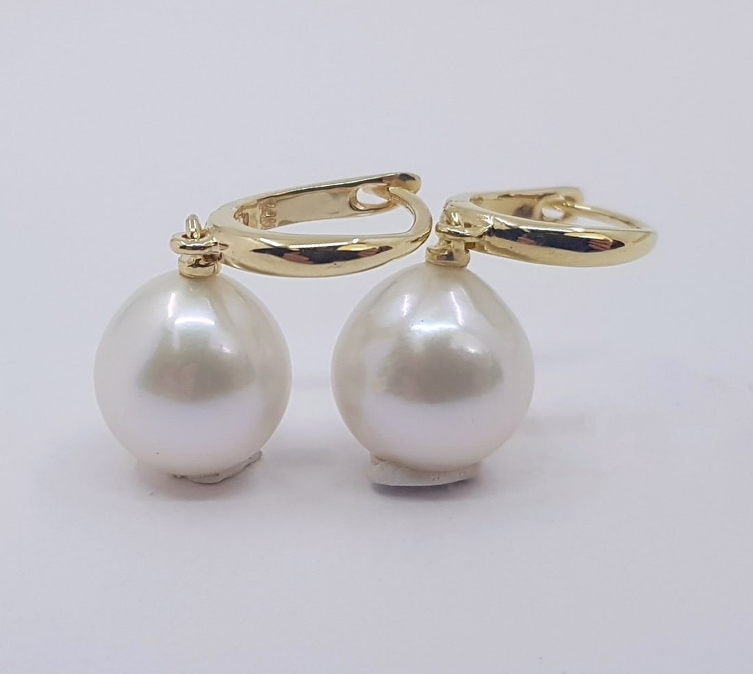 Earrings - 14 kt. Yellow gold - 10x11mm Edison Pearls - 3
