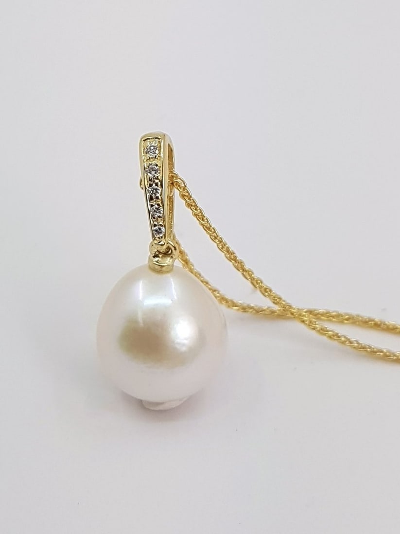 14 kt. Gold - Necklace with pendant - 11.5mm Vibrant White Edison Freshwater Pearl - 0.04ct - 6