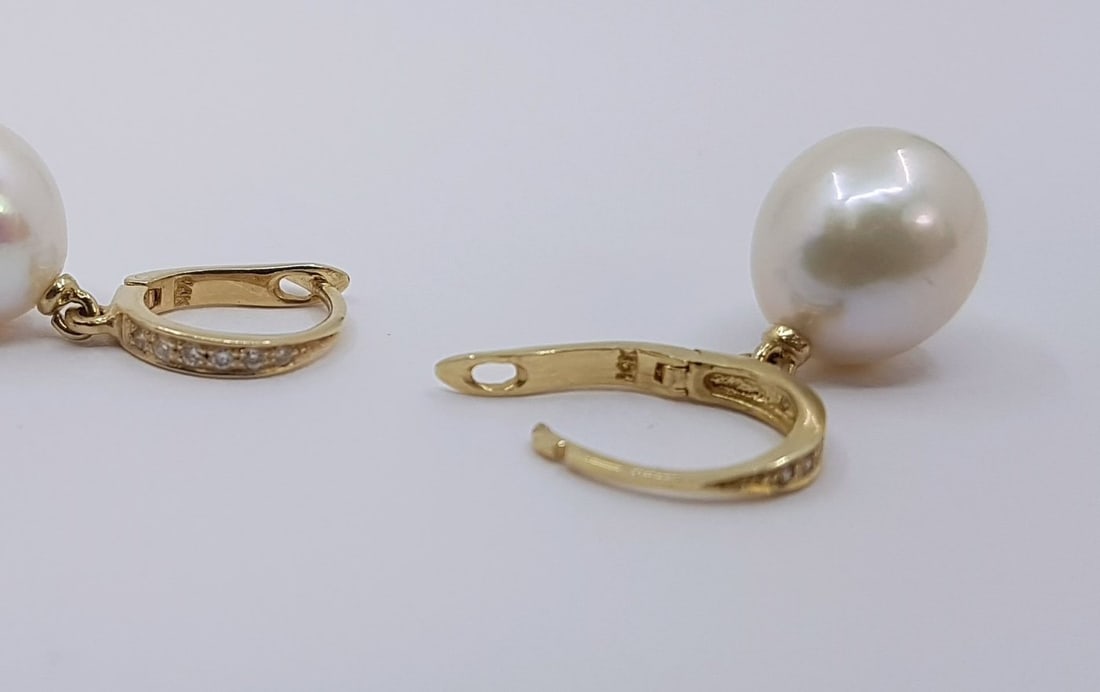 10.5mm White Edison Pearl Drops - 0.09Ct - 14 kt. Gold - Earrings - 7