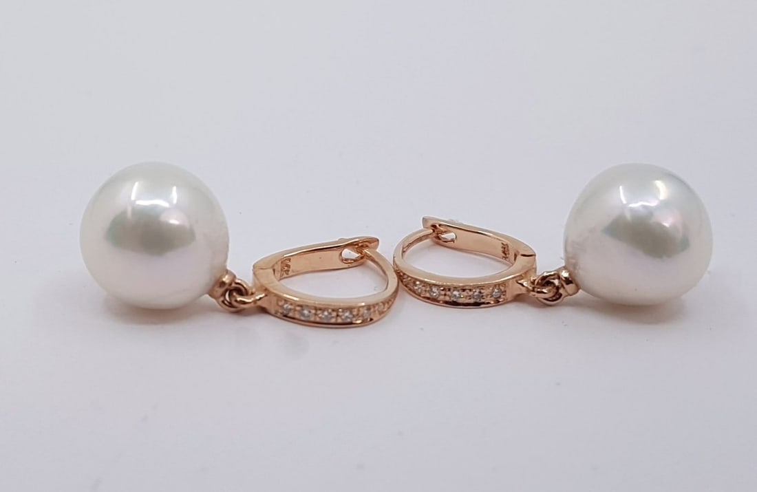 Earrings - 14 kt. Rose gold - 0.09ct. tw. - 10x11mm Edison Pearls - 3