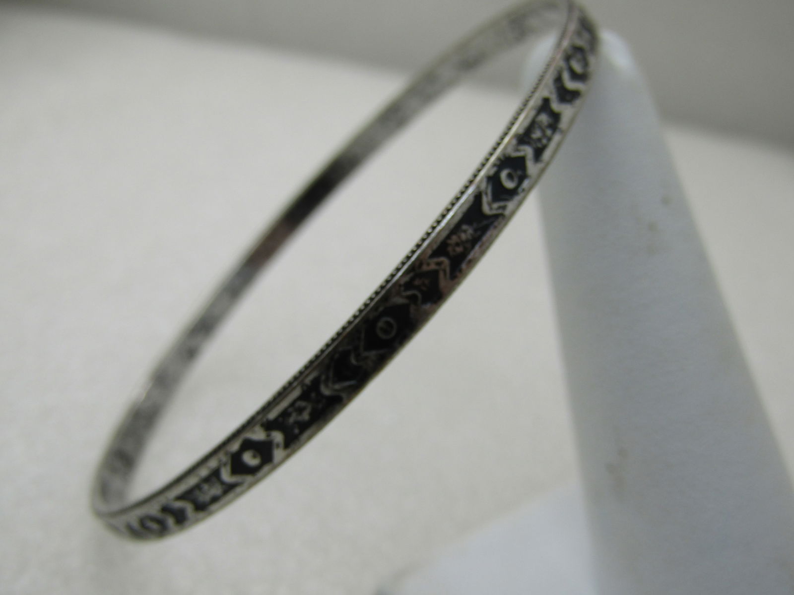 Vintage 4mm Silver Tone Bangle Bracelet, Black Enameled Design, 8" - 2